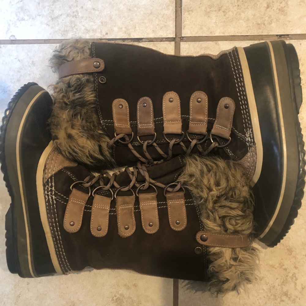 Brown Sorel Boots W 8